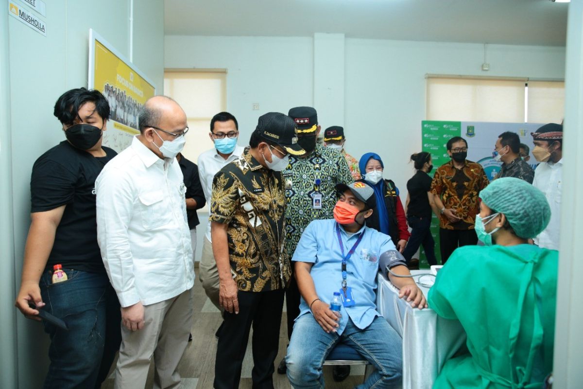 BPJAMSOSTEK gelar vaksinasi hingga penyerahan santunan