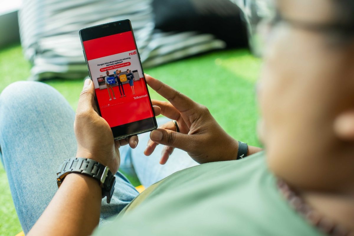 Telkomsel REDI hadirkan kemudahan akses  perbankan digital dalam satu aplikasi