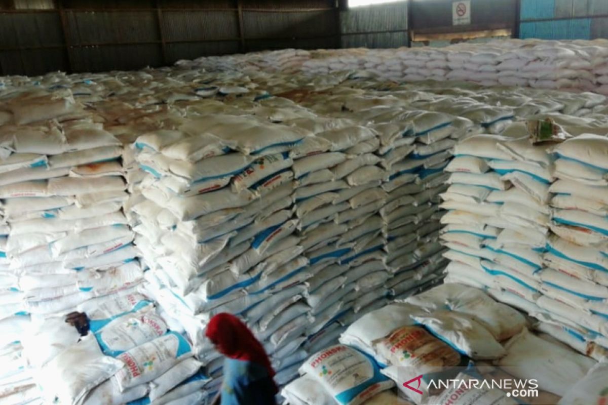 Stok pupuk subsidi di Karawang aman pada musim tanam Oktober-Maret