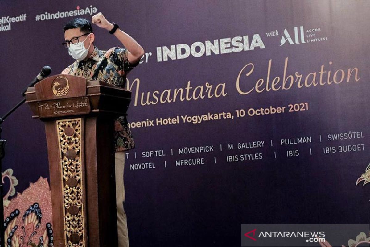 Sandiaga ingin batik jadi simbol kebangkitan ekonomi sektor ekraf