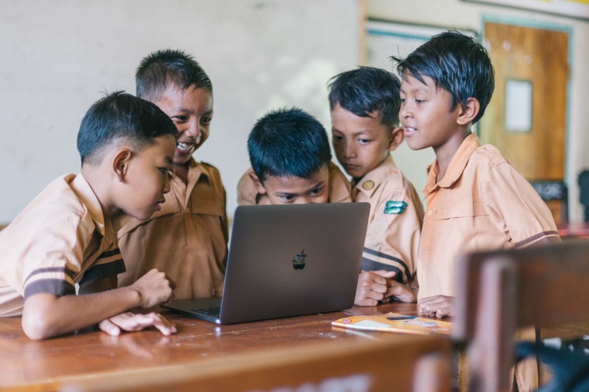 Hari Internet Aman bagi anak diimbangi dengan literasi digital