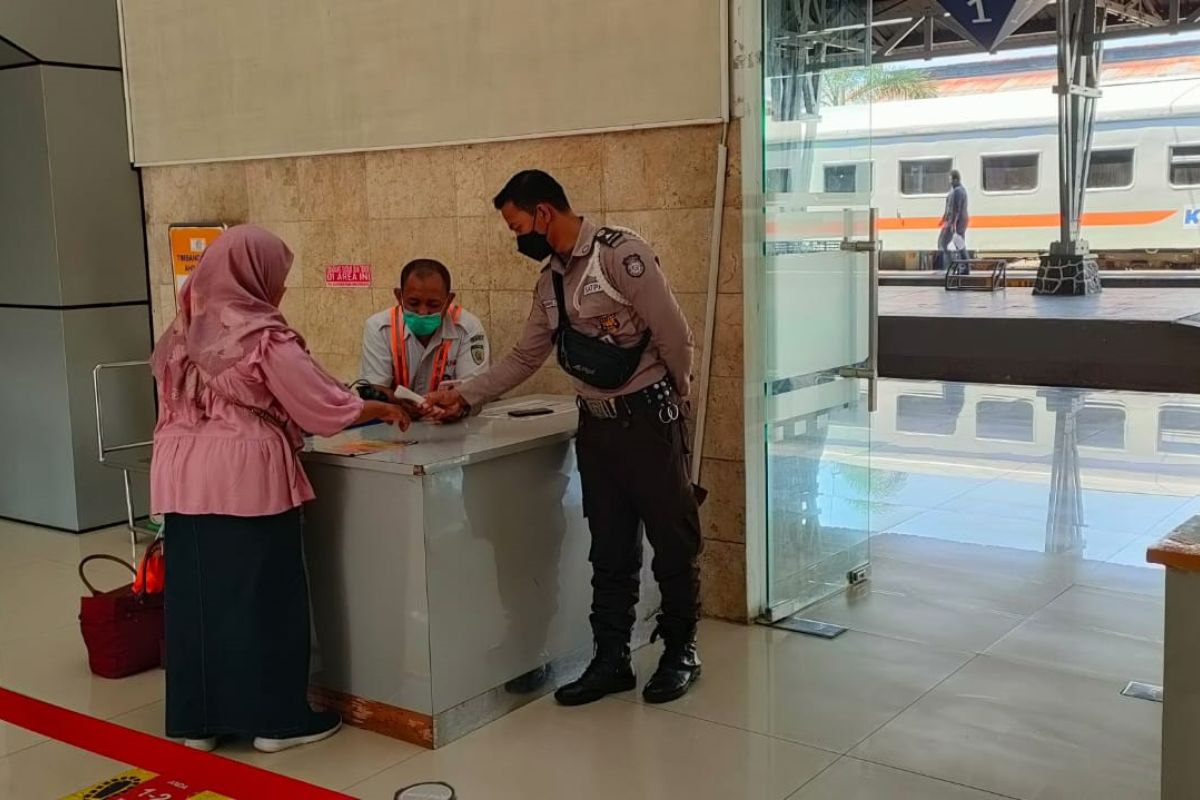 KAI Daop 7 Madiun tambah perjalanan kereta jarak jauh