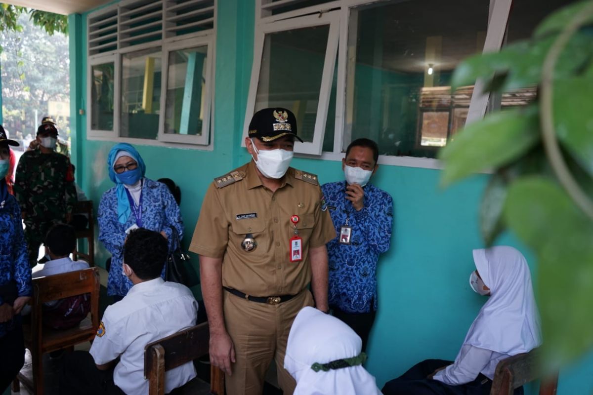Pemberian vaksin pelajar di Kabupaten Tangerang capai 77 persen