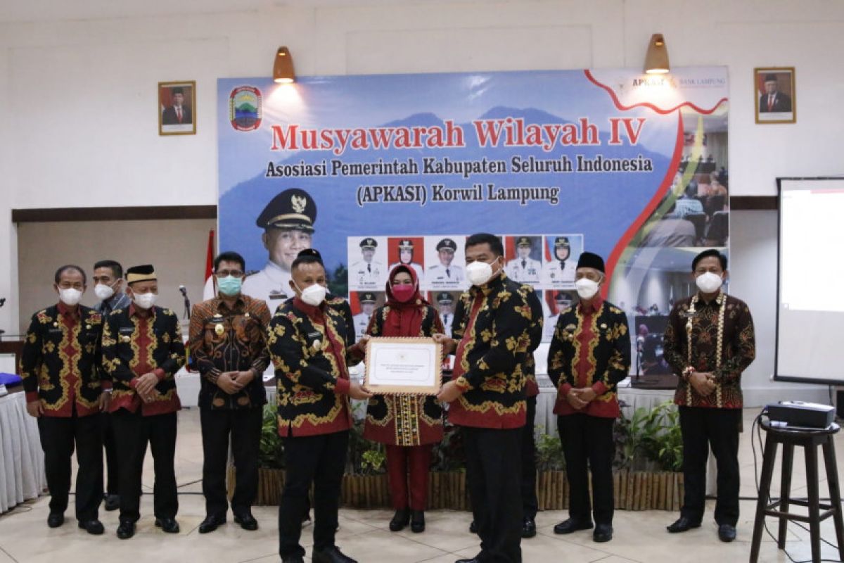 Bupati Lampung Tengah terpilih sebagai Ketua APKASI periode 2021-2026