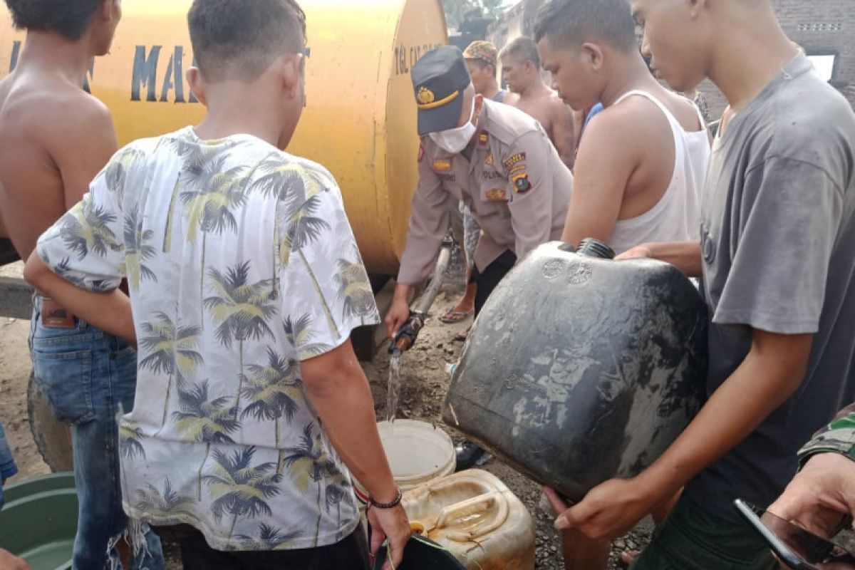 Delapan rumah di  Kutambaru Langkat terbakar