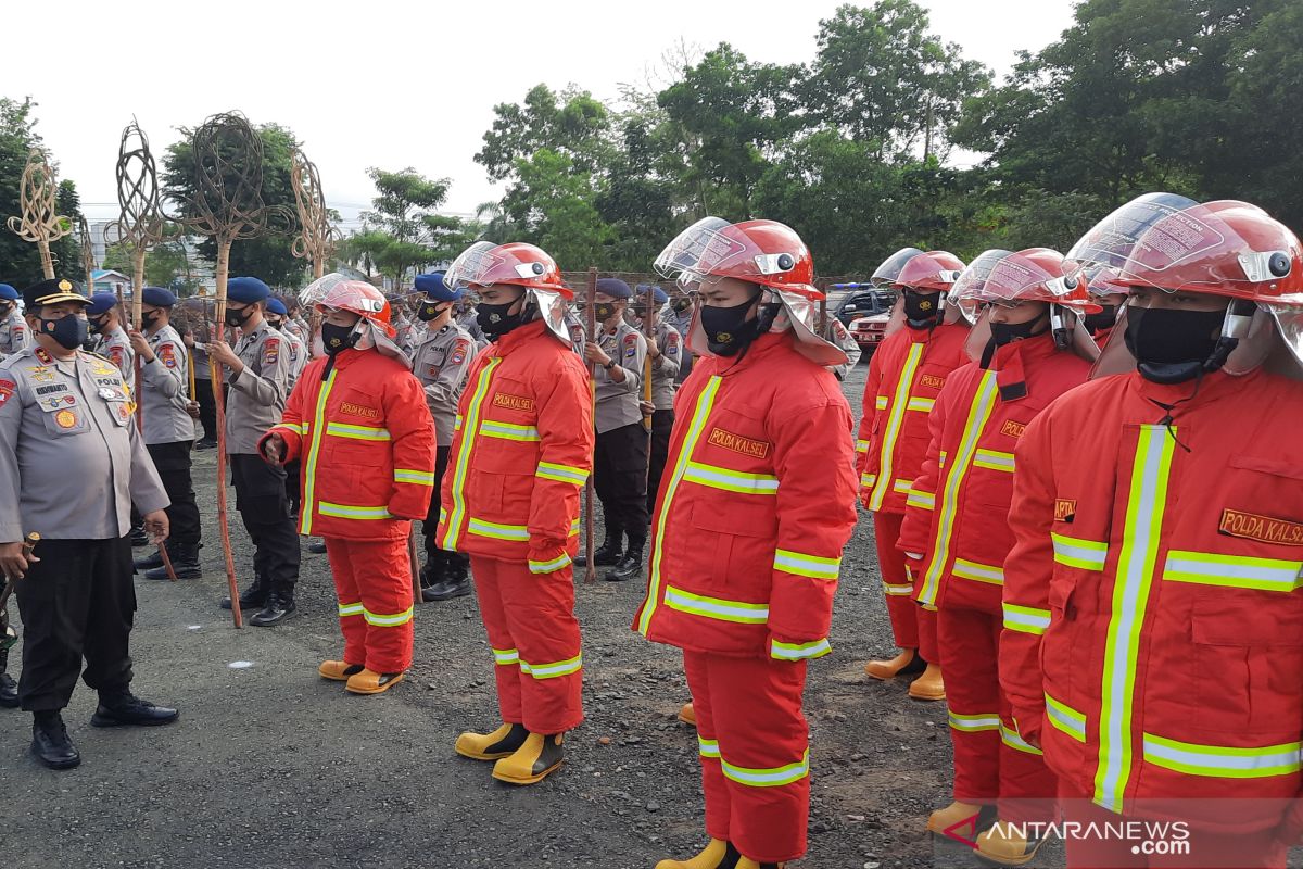 South Kalimantan Police deploys Brimob, Samapta companies to tackle forest fires