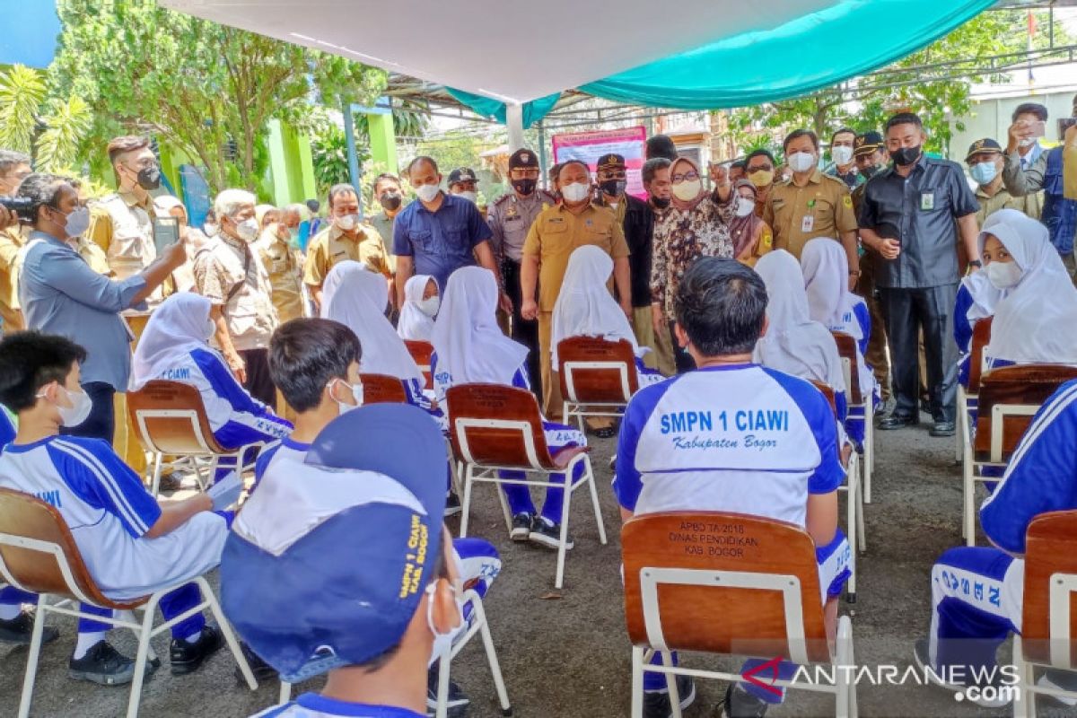 Pemkab Bogor tunda PTM jika angka vaksinasi remaja masih terus minim