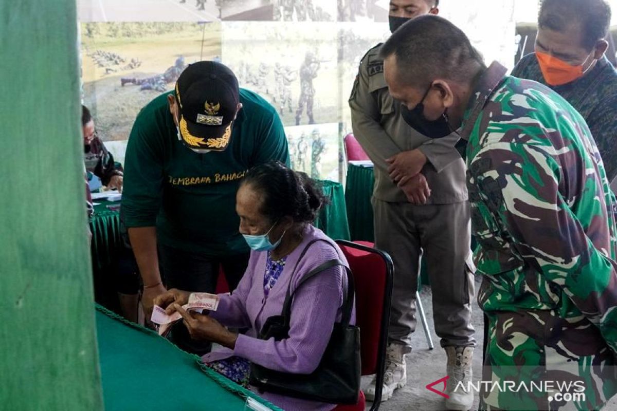 Kodim Jembrana salurkan bantuan pedagang