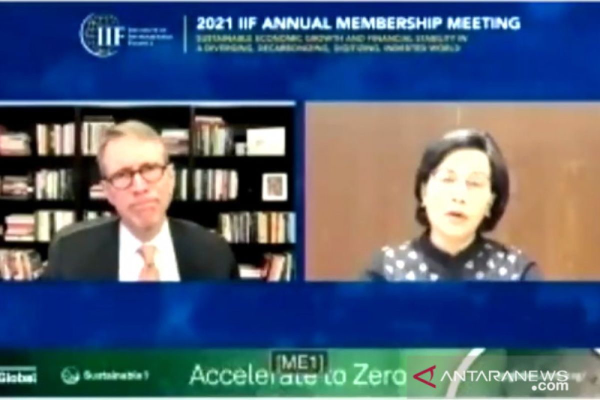 IIF bestows award on Indonesian Finance Minister Sri Mulyani