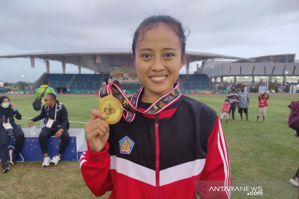 PON XX Papua - Made Eppi menangi emas pertama dari lompat tinggi putri