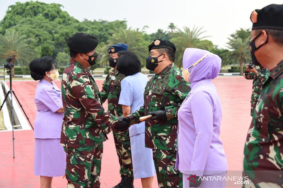 Sebanyak 60 pati TNI  naik pangkat