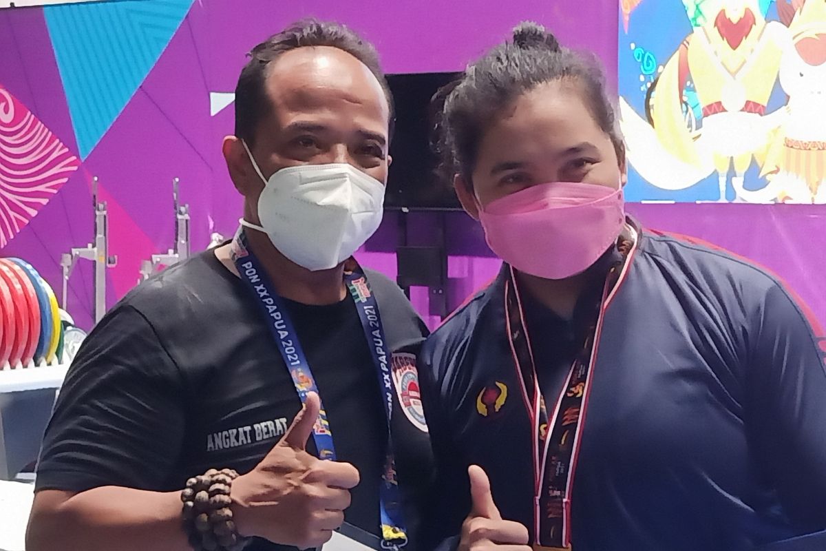 Lifter Maria Magdalena ingin menjadi ASN usai persembahkan emas PON Papua