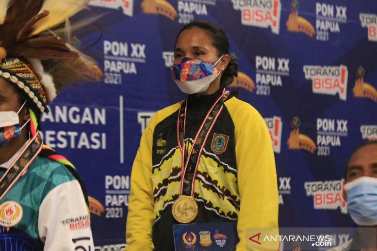 PON Papua - Women boxing adds a gold medal to South Kalimantan