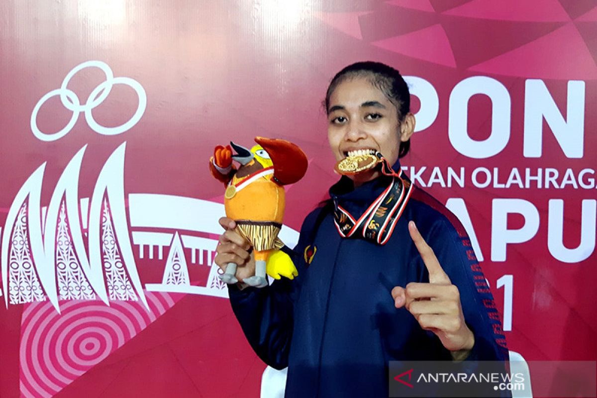 Karateka Sharon Verlina Ririhena bertekad jadi ratu kumite -50kg