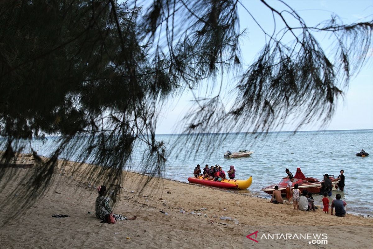 WISATA PANTAI TORONIPA KONAWE