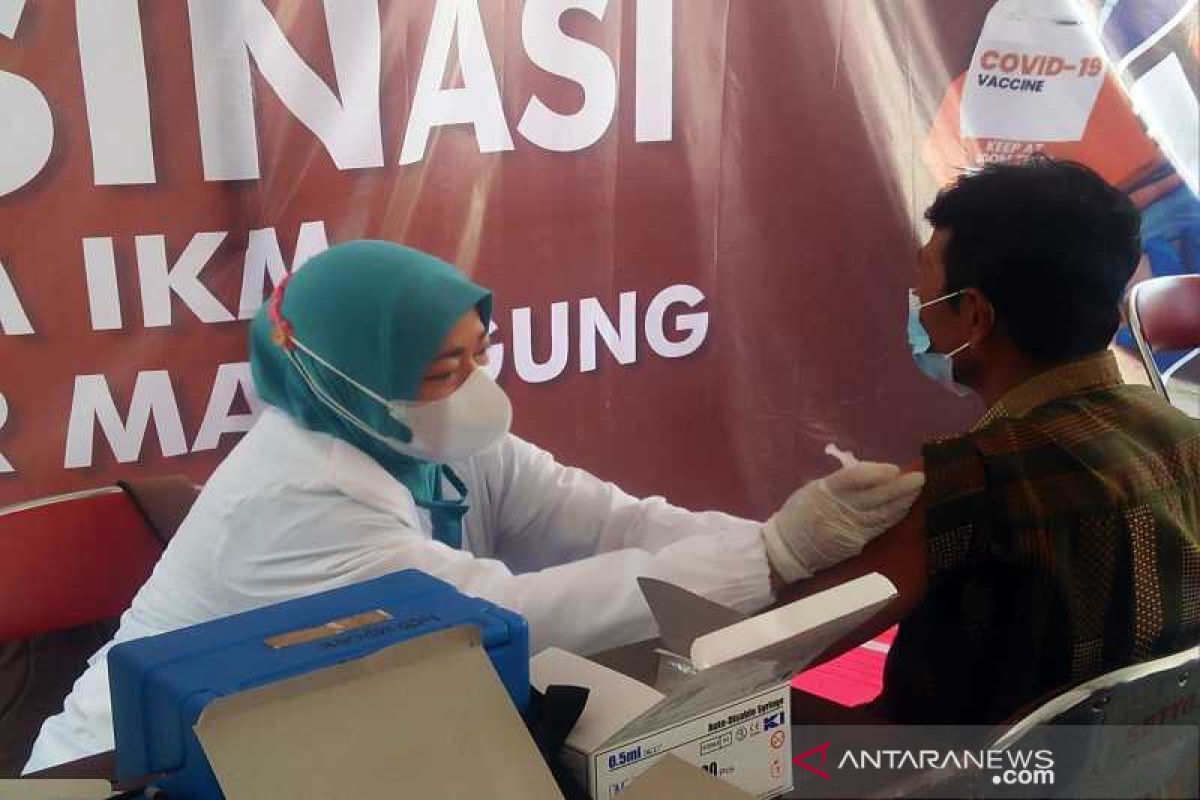 Pemkab Boyolali dan Kemenperin vaksinasi pekerja IKM