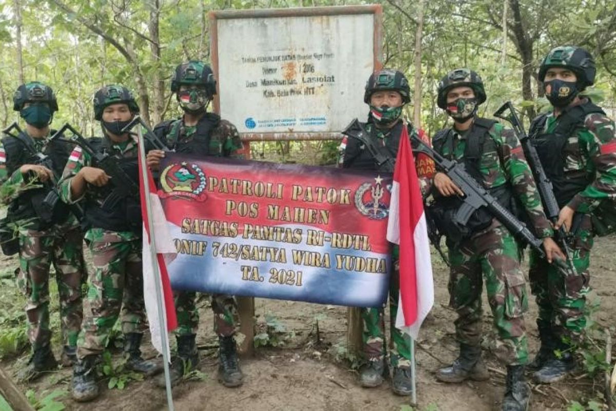 Menjaga patok batas RI dan Timor Leste