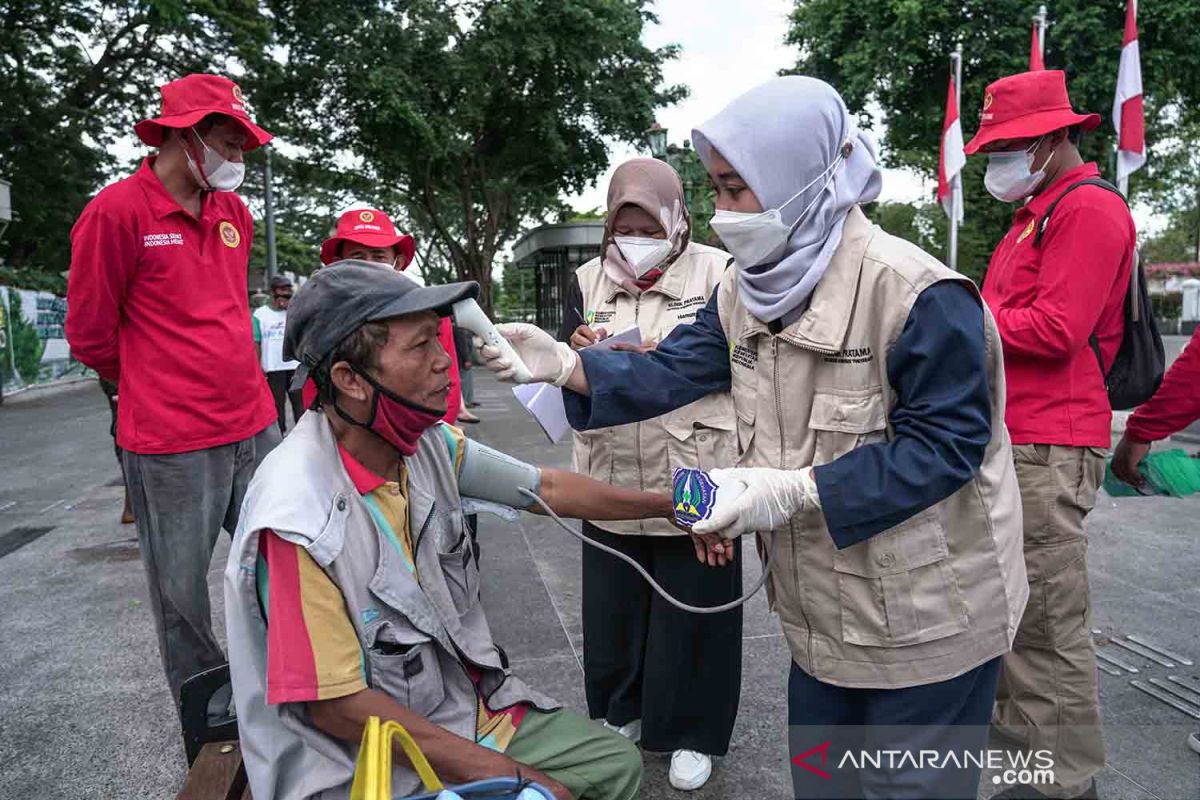 Vaksinasi pedagang pasar di Yogyakarta ditarget tuntas akhir Oktober