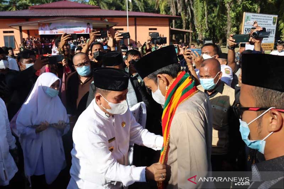 UAS berziarah ke Makam Syekh Hamzah Fansuri