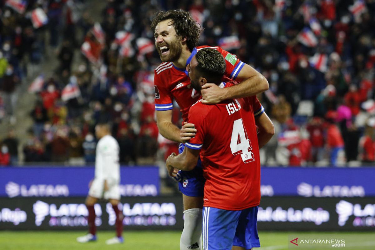 Chile hajar Venezuela tiga gol tanpa balas