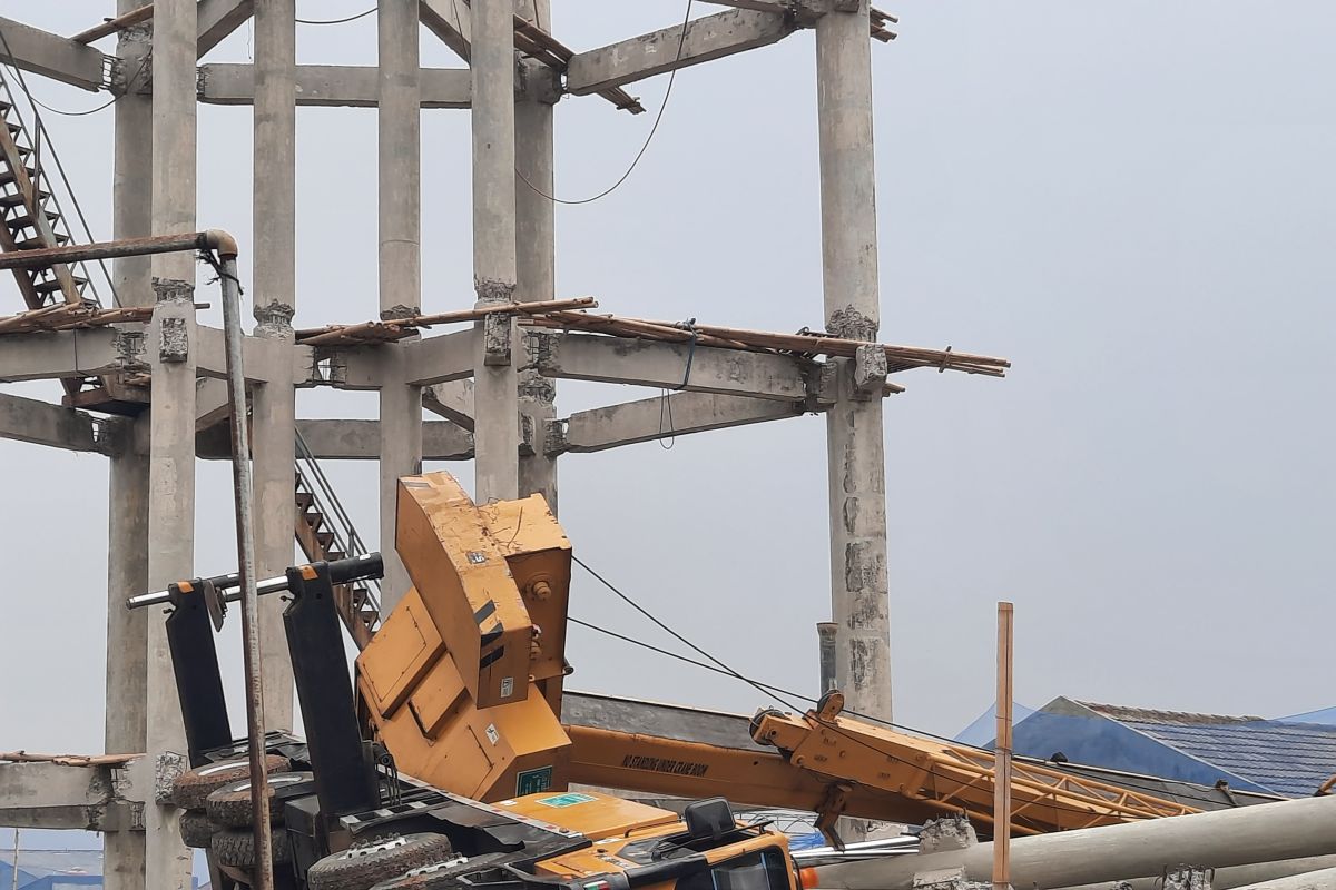 PDAM Tirta Asasta Depok bertanggung jawab soal crane roboh