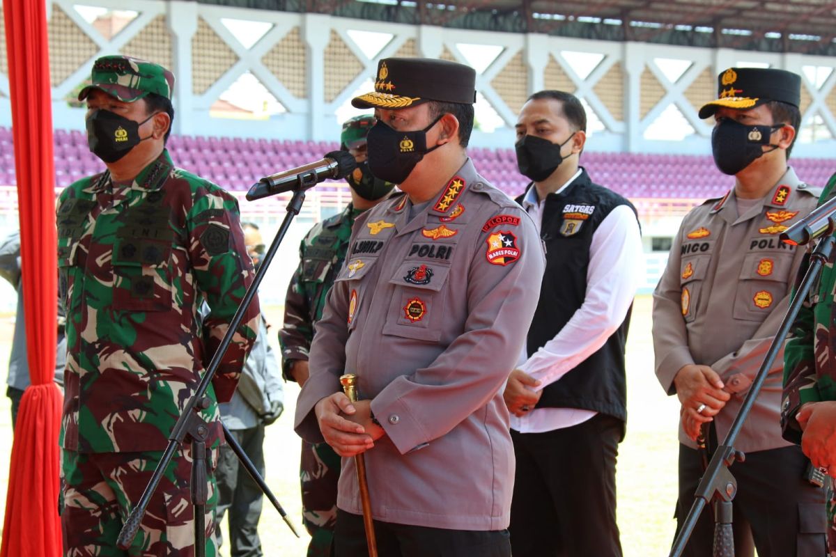 Kapolri Listyo Sigit minta vaksinasi di Surabaya jangkau semua masyarakat