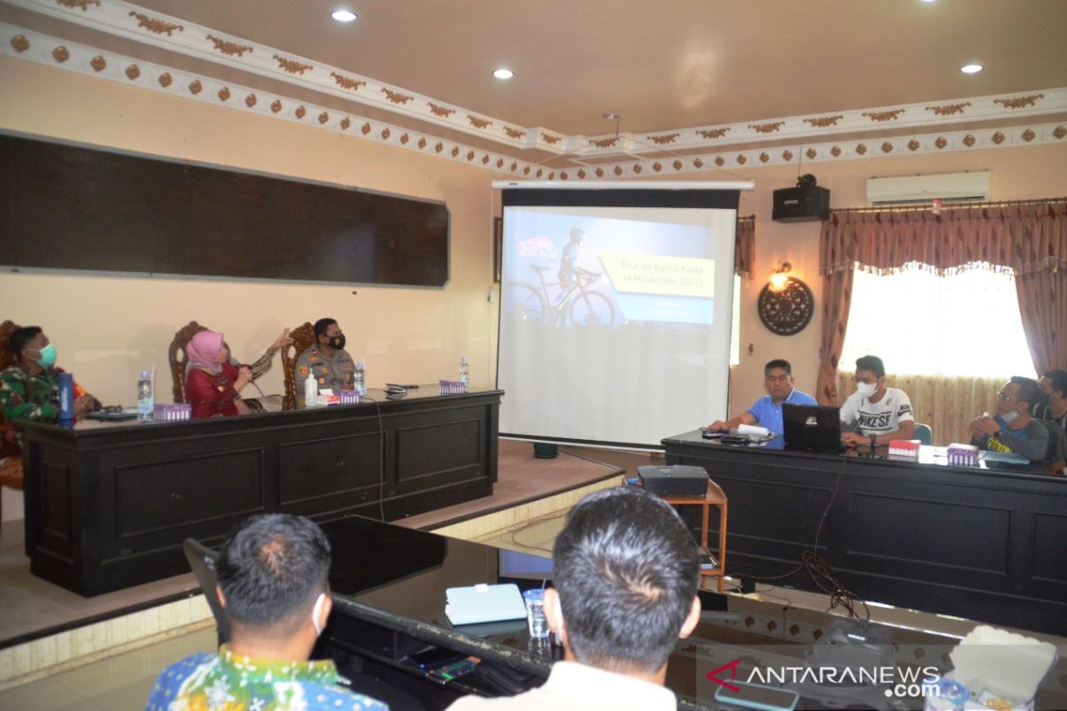 Panitia Tour de Barito Kuala beri Kesempatan 500 peserta Luar Kalimantan