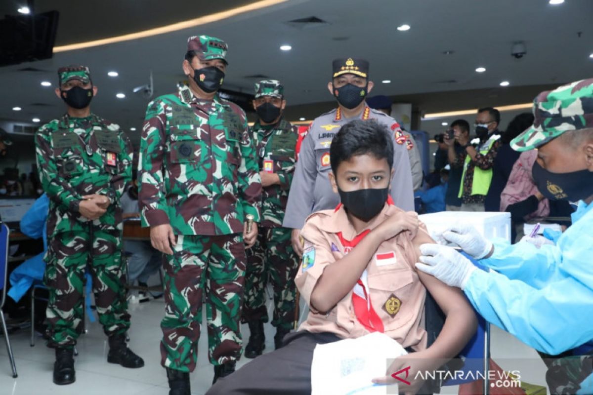 Panglima TNI sebutkan vaksinasi terbukt lindungi masyarakat dari COVID-19