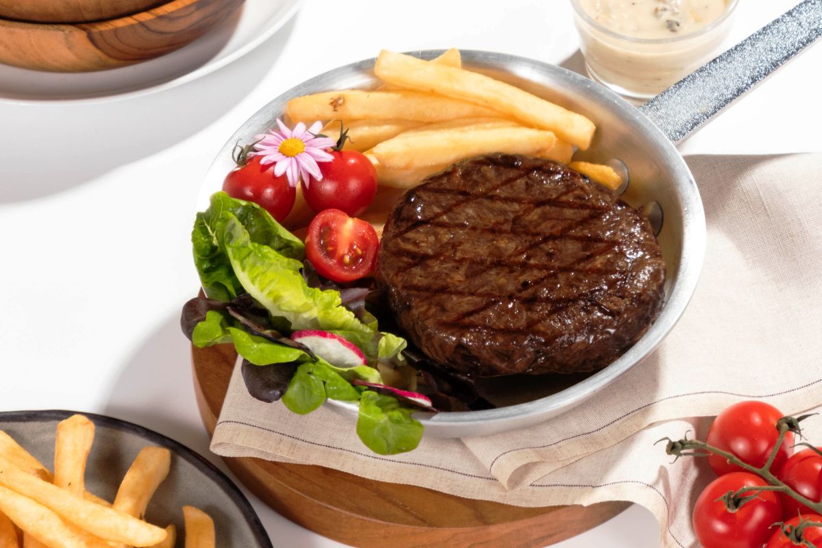 Holysteak! hadirkan menu baru steak nabati