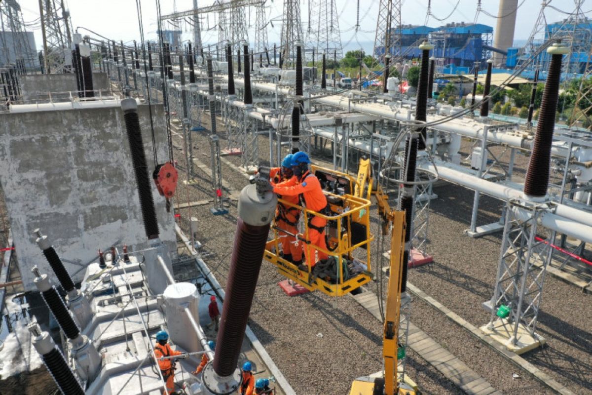 GITET Paiton rampung,  PLN pastikan jaringan listrik ke Bali tidak terkendala lagi