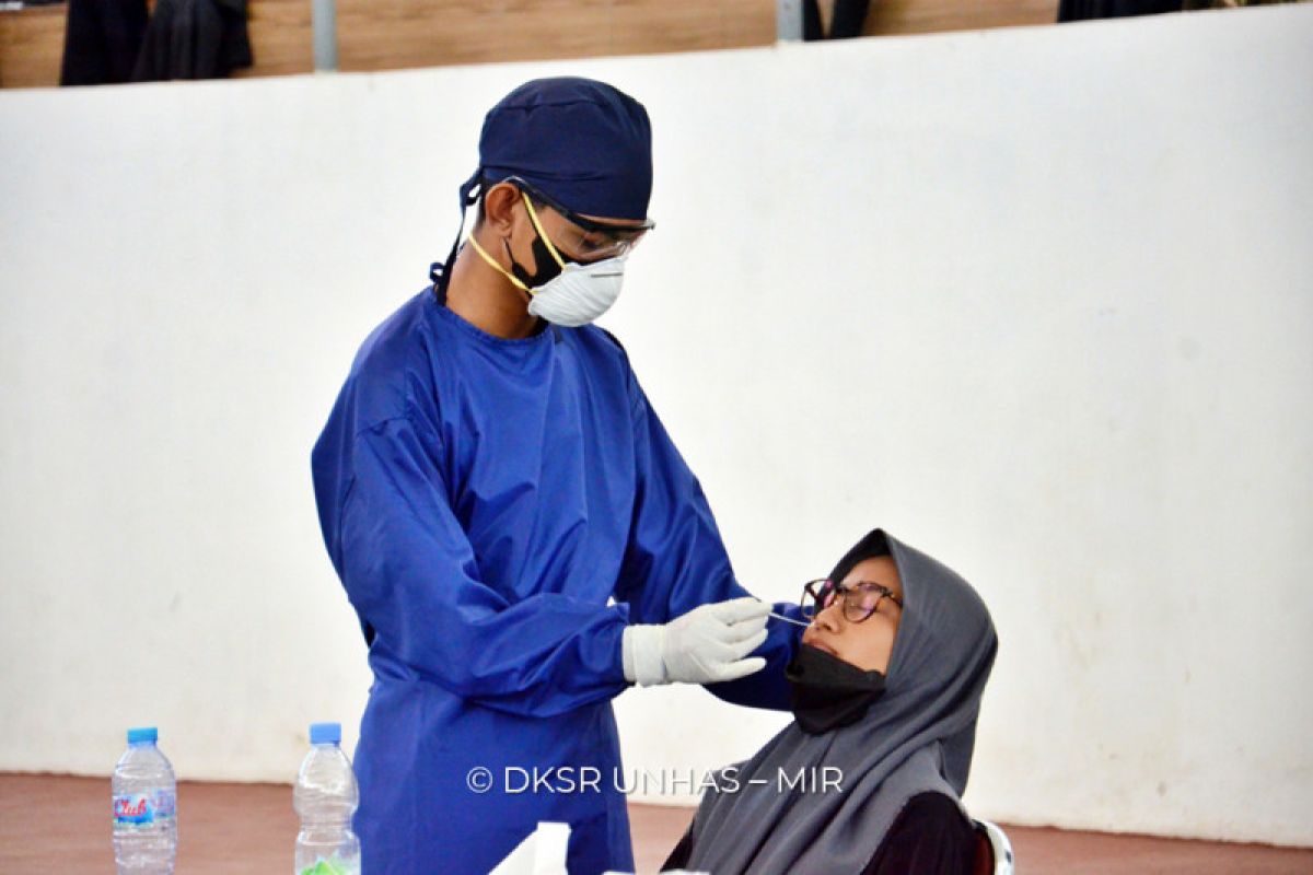 1.240 mahasiswa dan dosen Unhas tes antigen persiapan kuliah tatap muka