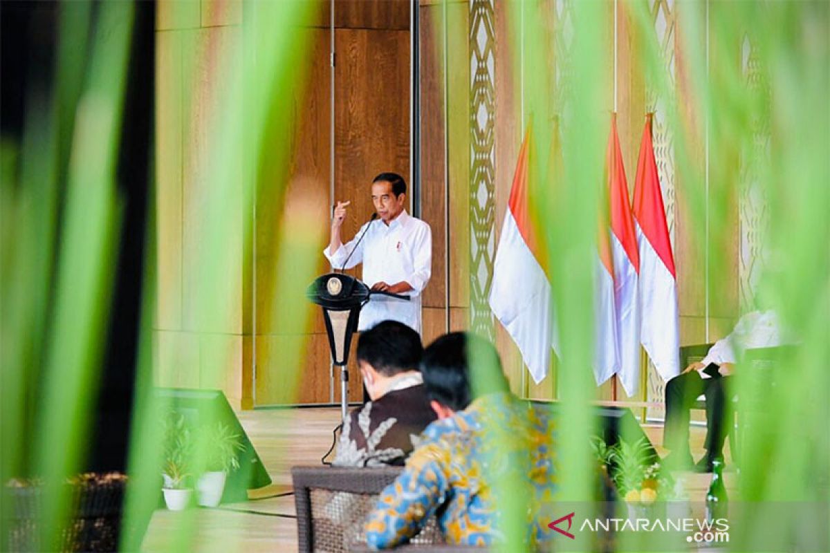Presiden Jokowi minta BUMN bermitra dengan perusahaan global