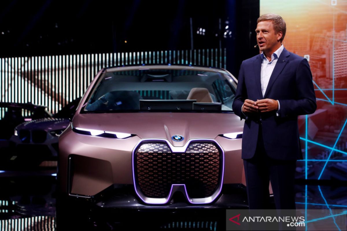 BMW sambut larangan mobil BBM fosil mulai tahun 2030