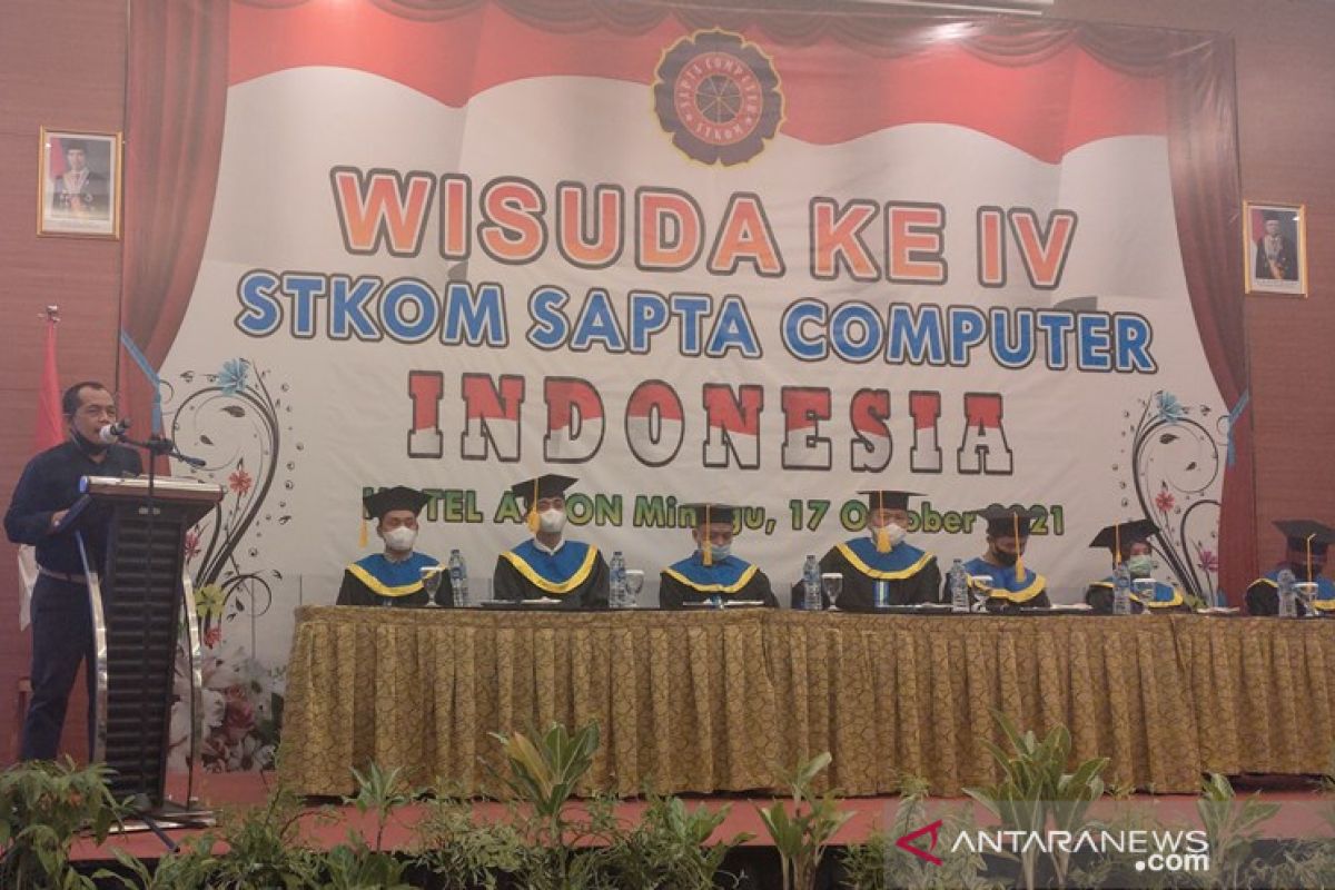 STKOM Sapta Computer Indonesia gelar wisuda IV