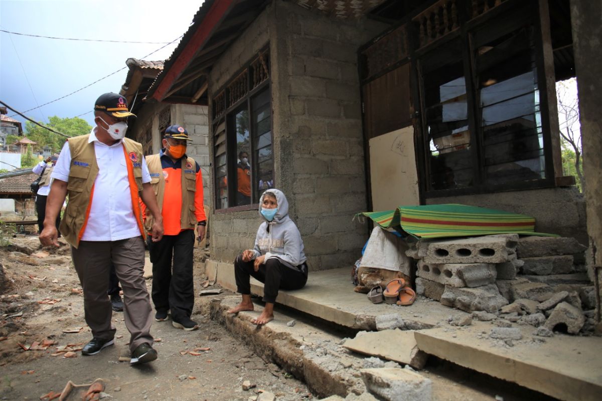 Kepala BNPB tinjau lokasi terdampak gempa Karangasem-Bali