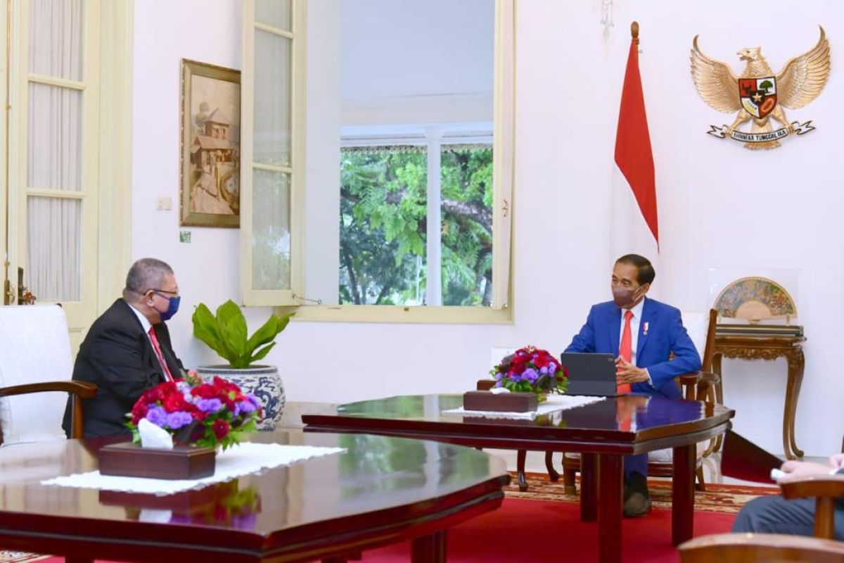 Presiden Joko Widodo menerima kunjungan kehormatan Menlu Malaysia