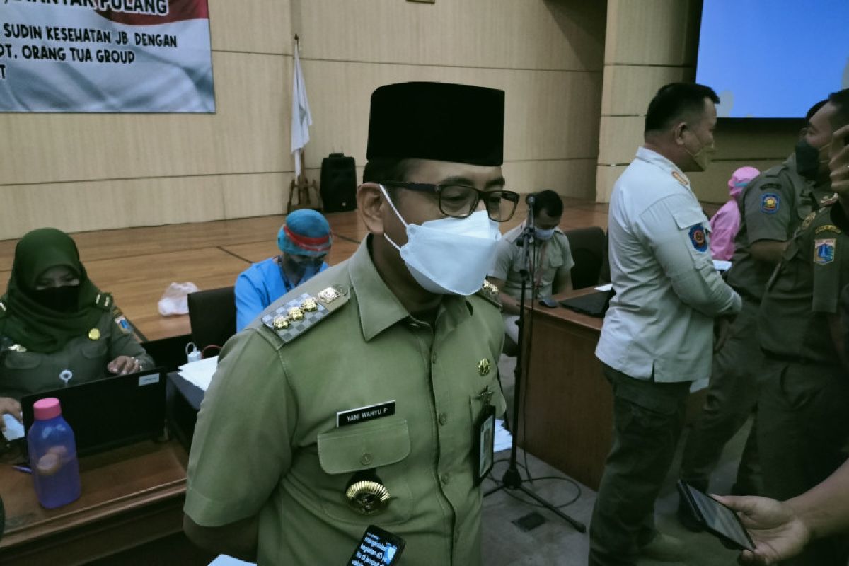 Di Jakarta Barat ada 10 kelurahan dan satu kecamatan zona hijau