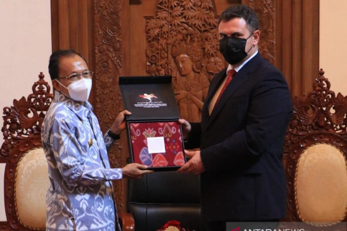 Gubernur: Pandemi momentum benahi pariwisata Bali lebih berkualitas
