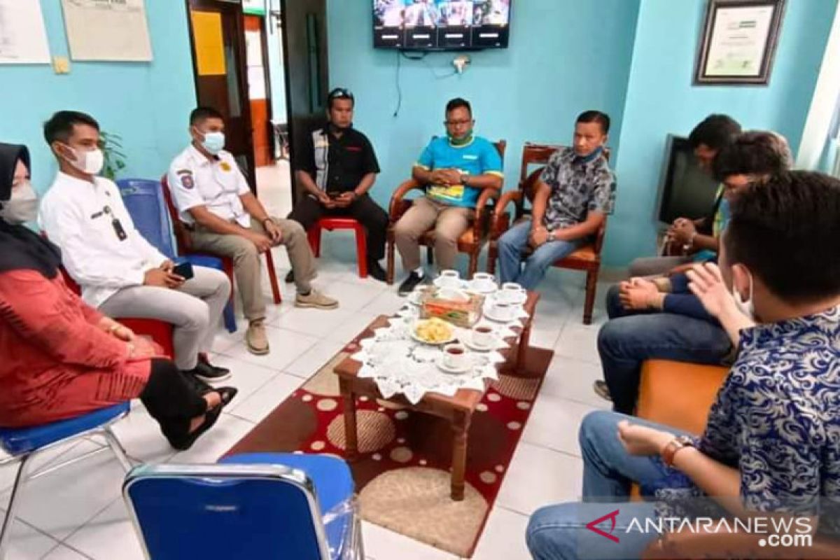 Tertangkap tangan buang sampah ke sungai, warga Payakumbuh dapat peringatan tegas