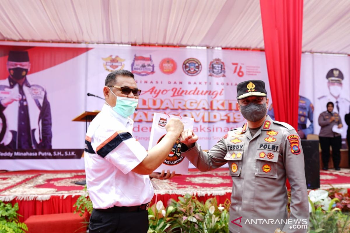 Tekan COVID-19, Pemkab Solok gelar gebyar 3.000 vaksinasi di dermaga Danau Singkarak