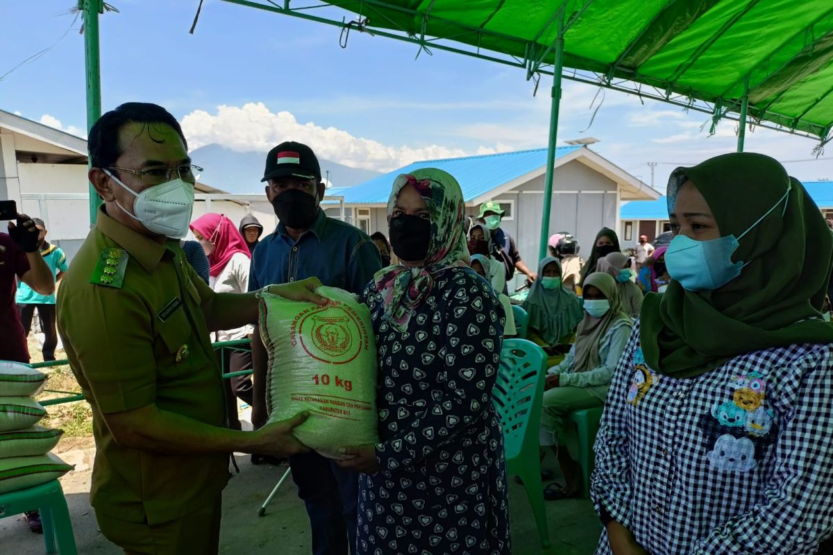 Pemkab Sigi  salurkan beras lima ton untuk penyintas gempa