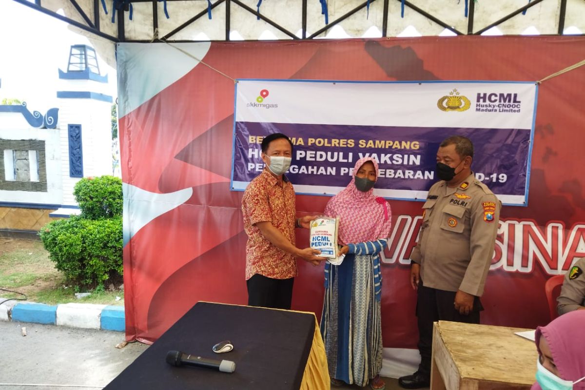 HCML gandeng Polres Sampang bagi sembako