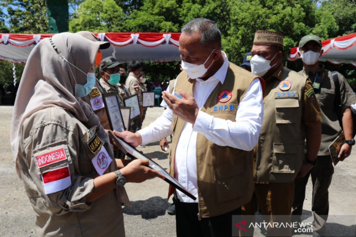 BNPB beri penghargaan 44 komunitas peduli sungai di Maluku, kerja keras patut diapresiasi