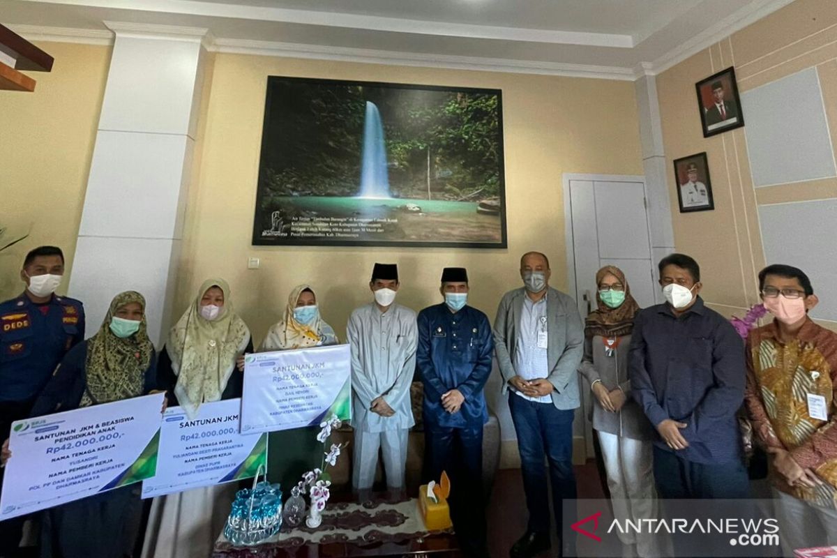 BPJAMSOSTEK serahkan santunan kematian Rp126 juta lebih