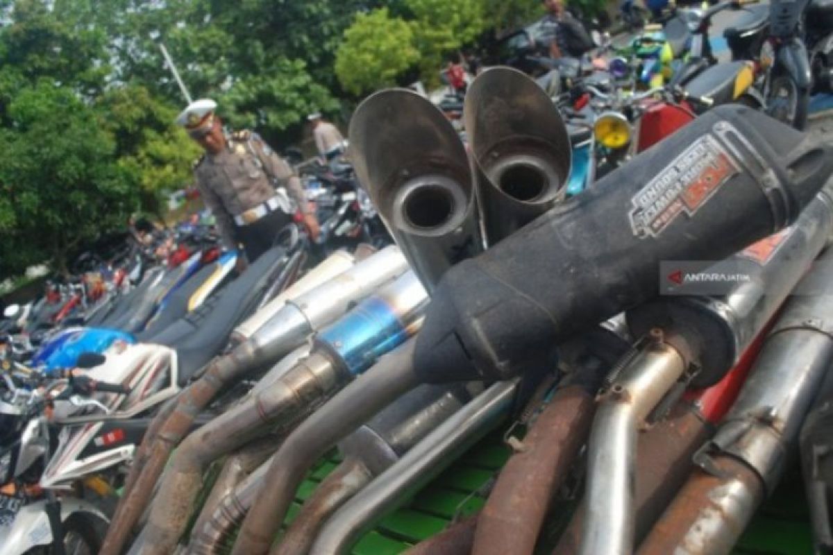 Polres Madiun Jatim amankan puluhan motor berknalpot tak standar