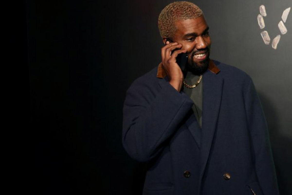 Rapper Kanye West resmi ganti nama jadi 