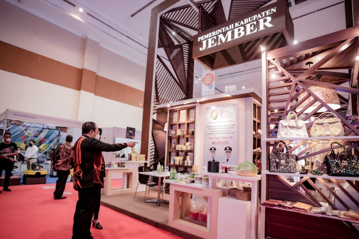 Apkasi Otonomi Expo 2021, Jember pamerkan kopi, batik dan ecoprint