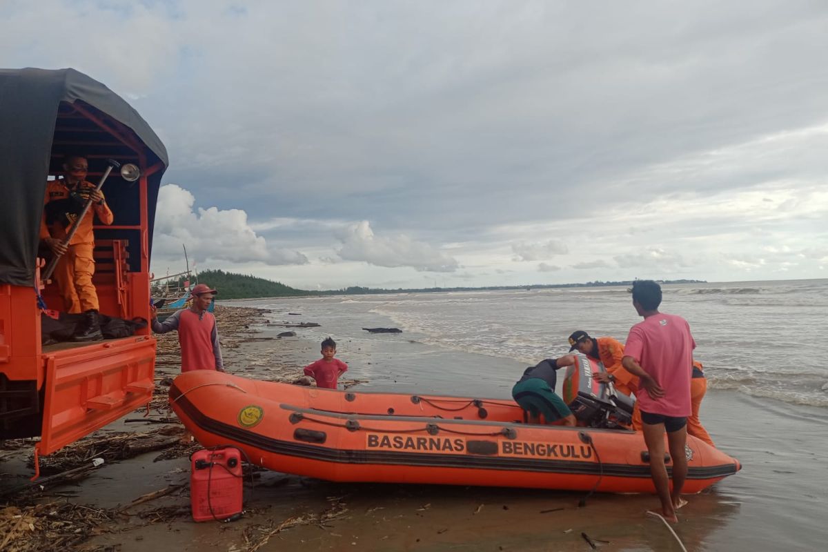 Tiga anak tenggelam di Pantai Sungai Hitam Bengkulu