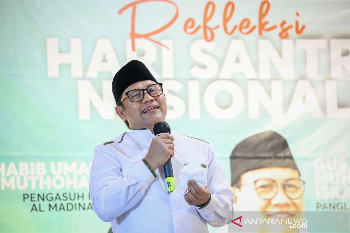 Wakil Ketua DPR: Pesantren-madrasah diniyah penentu kemajuan Indonesia