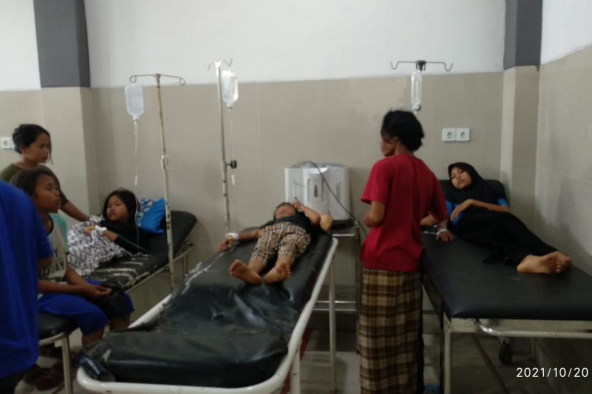 Puluhan pelajar di Lombok Tengah NTB keracunan makanan